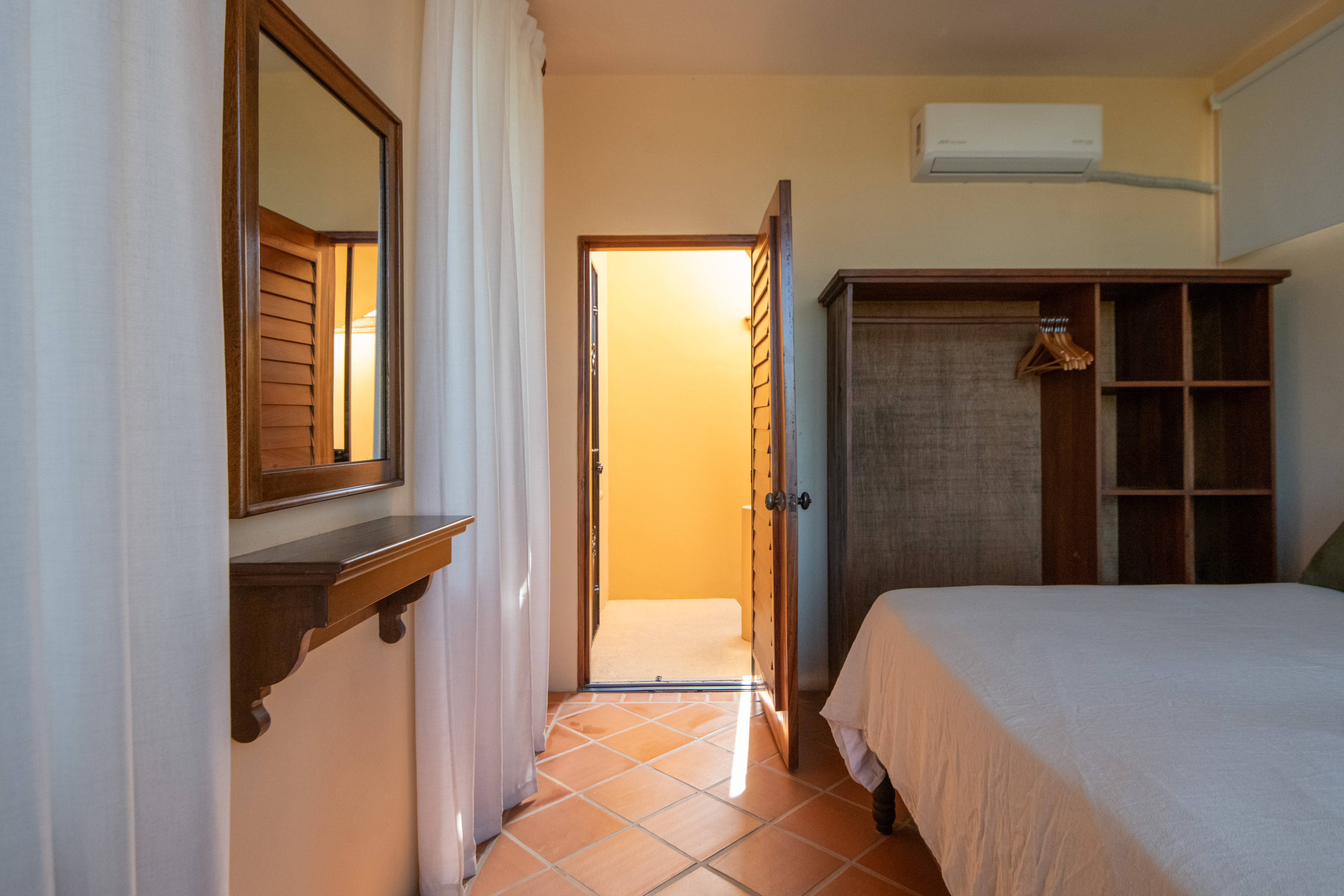 Spacious 4-Bedroom Villa with Pool & Ocean Views in La Punta