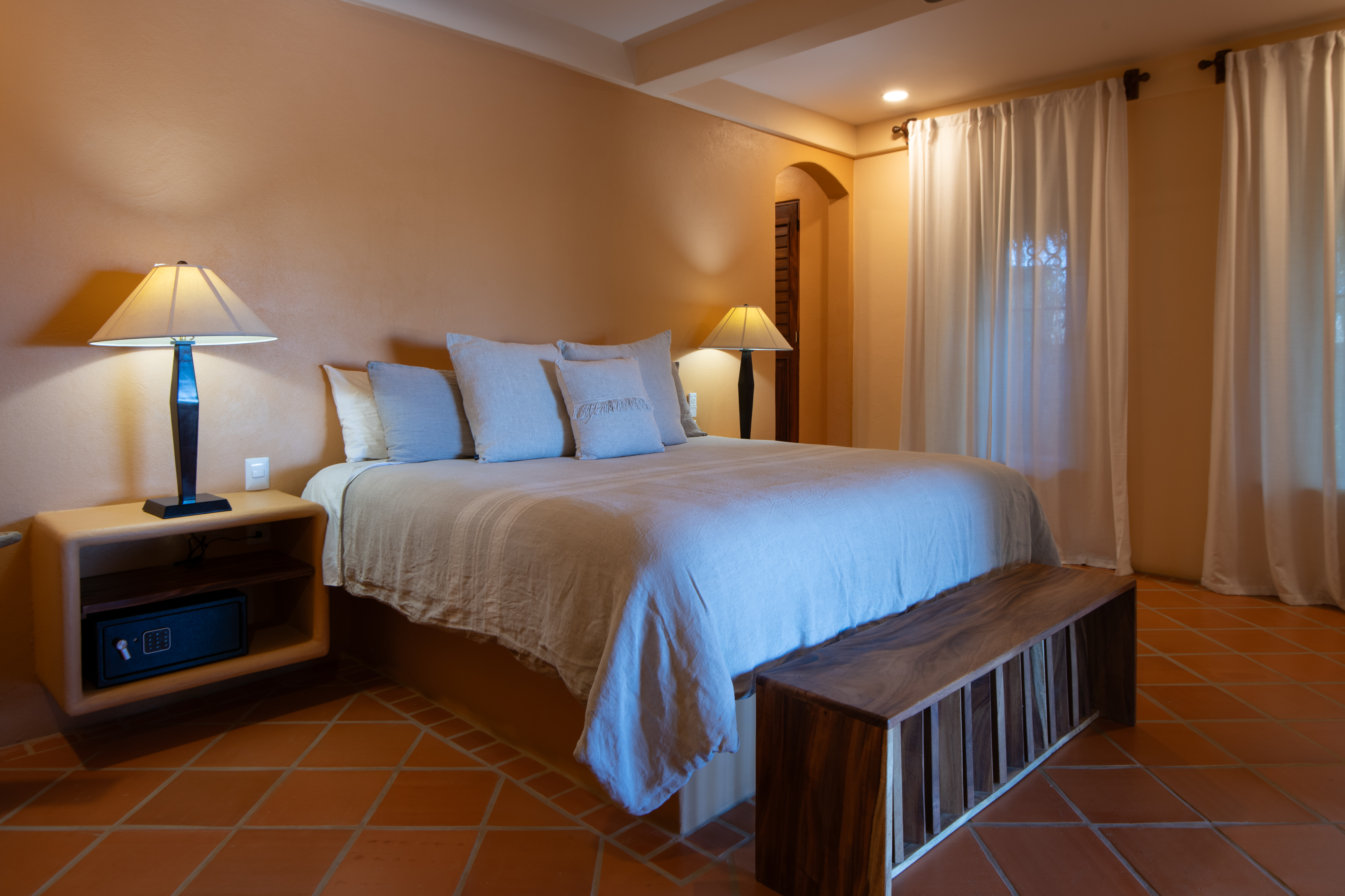 Spacious 4-Bedroom Villa with Pool & Ocean Views in La Punta